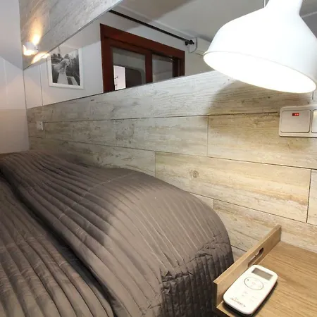 Appartement Main Avenue Albufeira, Walk To Beach, Old Town, Shooping, Location *