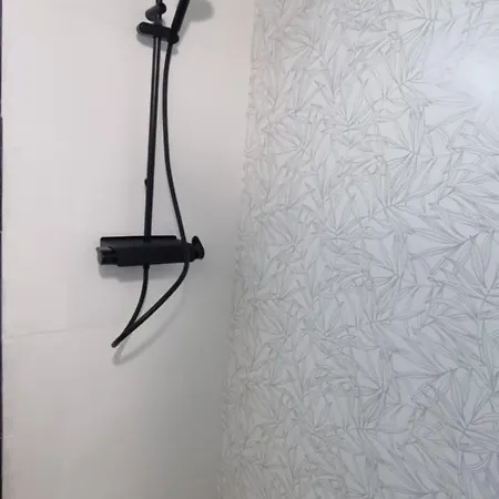 Main Avenue Albufeira, Walk To Beach, Old Town, Shooping, Location Apartament Albufeira