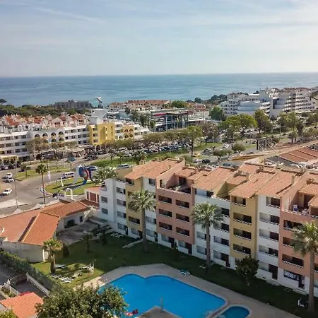 Main Avenue Albufeira, Walk To Beach, Old Town, Shooping, Location Albufeira