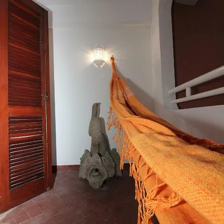 Apartment Main Avenue Albufeira, Walk To Beach, Old Town, Shooping, Location Albufeira