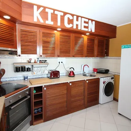 شقة Main Avenue Albufeira, Walk To Beach, Old Town, Shooping, Location