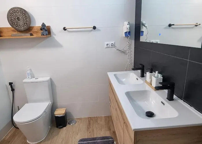 Lejlighed Main Avenue Albufeira, Walk To Beach, Old Town, Shooping, Location Albufeira