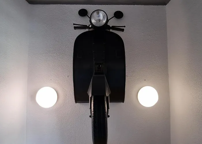 Main Avenue Albufeira, Walk To Beach, Old Town, Shooping, Location Lejlighed *