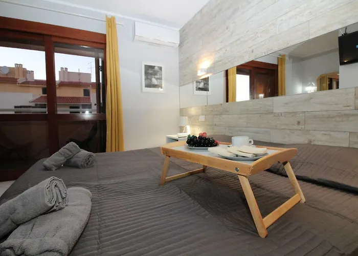 דירה Main Avenue Albufeira, Walk To Beach, Old Town, Shooping, Location *