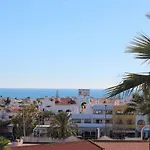 Main Avenue Albufeira, Walk To Beach, Old Town, Shooping, Location Албуфейра