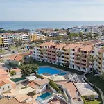 Appartement Main Avenue Albufeira, Walk To Beach, Old Town, Shooping, Location Albufeira