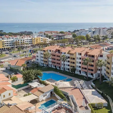 Апартаменты Main Avenue Albufeira, Walk To Beach, Old Town, Shooping, Location Албуфейра